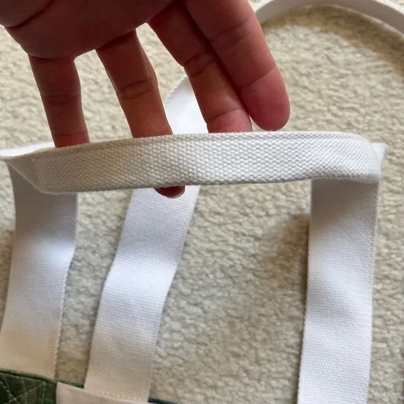 Tommy Bahama Tropical Tote Bag - Picture 7 of 10